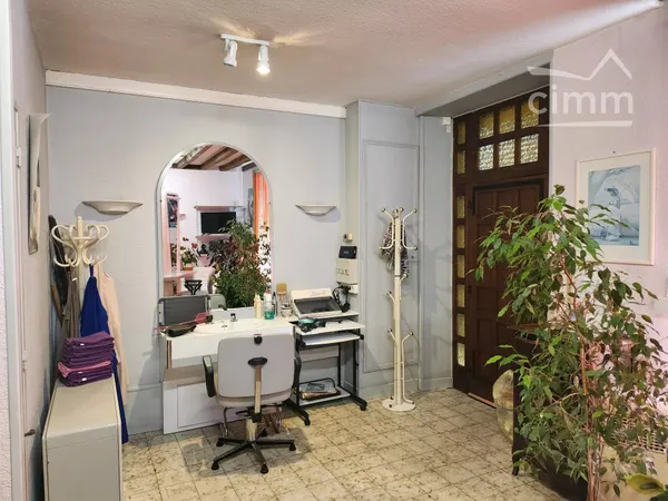FONDS ET MURS d'un Local Commercial de 35 m2 + Habitation de 105 m2