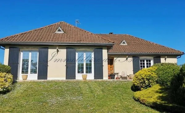 Maison de plain-pied 5 pièces 146 m²