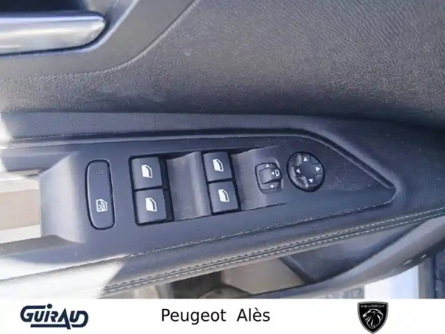 Peugeot 3008 puretech 130ch s&amp;s eat8 — photo 13