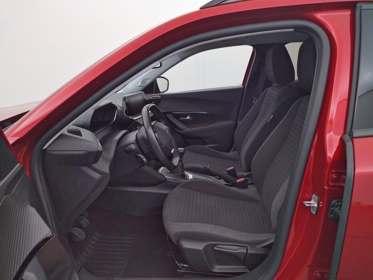 Peugeot 2008 puretech 100 s&s bvm6 style — photo 10