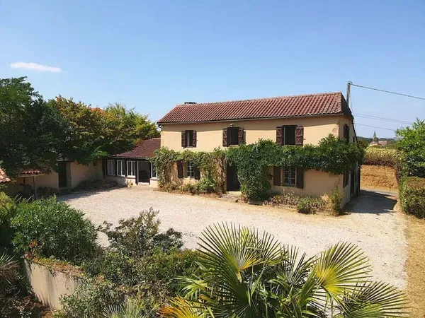 À vendre en exclusivité près de Marciac, Gers : superbe maison gasconne de 4 chambres, offrant une v