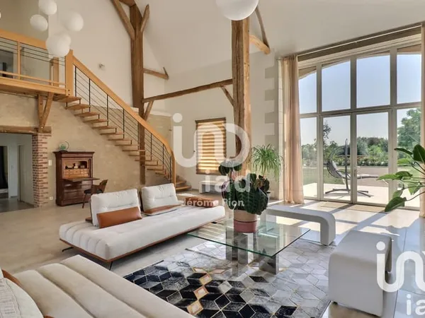 Maison 10 pièces 470 m²