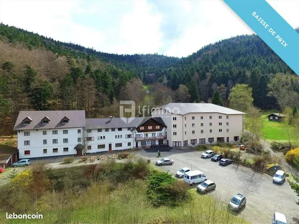 Immeuble 21 pièces 5000 m²
