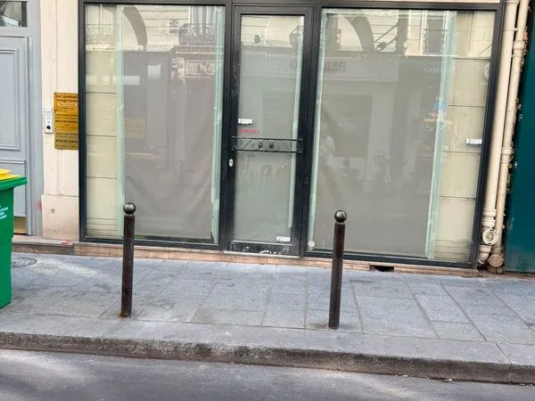 À LOUER — Boutique rénovée de 31 m² — Paris 2e, quartier du Sentie