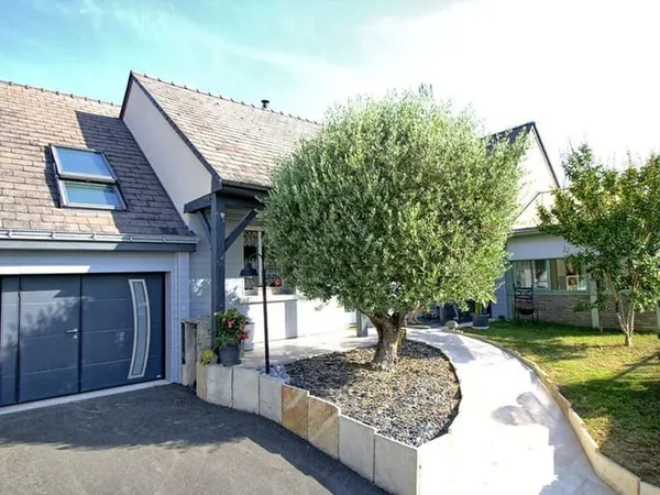 5 mn de Montreuil-Juigné Maison totalement aboutie de 170 m²