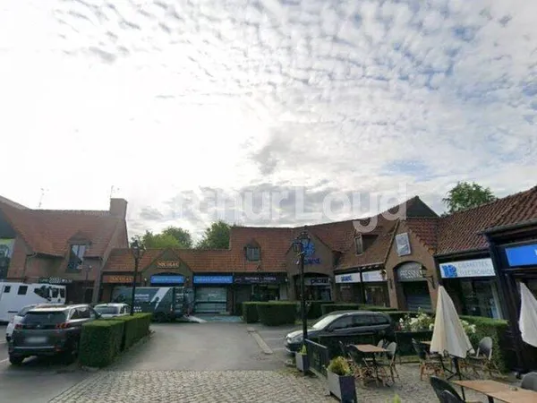 Local commercial 66 m²