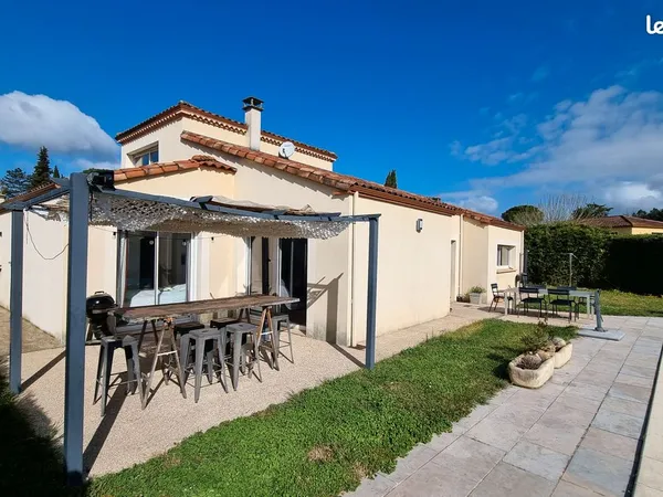 Maison T5 de 152m² avec piscine proche de Cahors