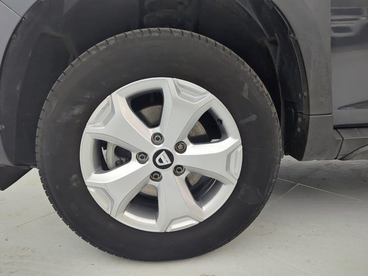 Dacia Duster tce 130 fap 4x2 confort — photo 27