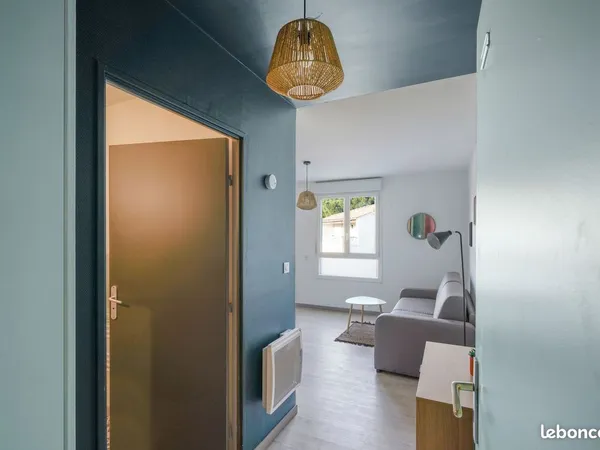 Studio 1 pièce 22 m²