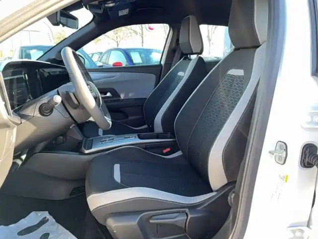 Opel Mokka 1.2 turbo hybrid 136 ch e-dct6 — photo 40