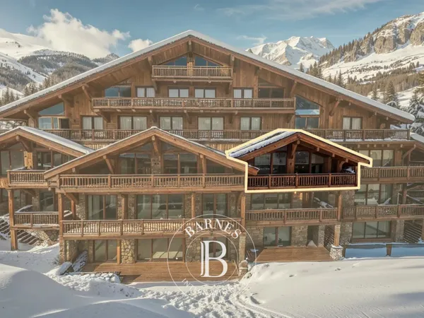 Meribel La Tarentaise 204 — Traversant skis aux pieds avec vues panoramiques et séjour aux volumes p