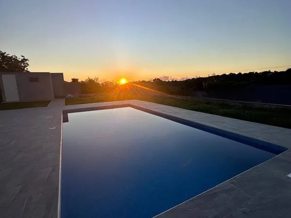 Maison 5 pièces 248 m²