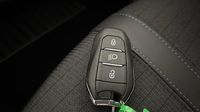 Peugeot 208 1.5 BlueHDi 100ch S&S Allure — photo 16