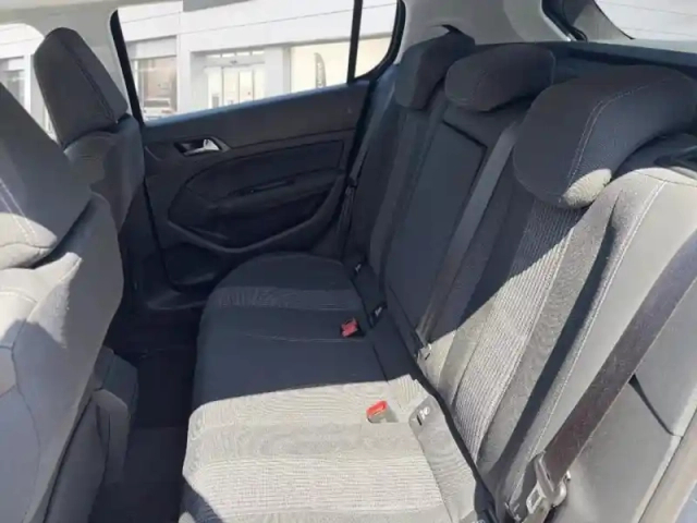 Peugeot 308 1.2 puretech 130ch e6.3 s&amp;s allure — photo 11