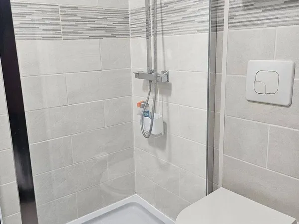 Studio 1 pièce 27 m²