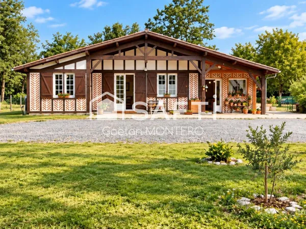 À vendre, Labouheyre, propriété avec deux maisons.