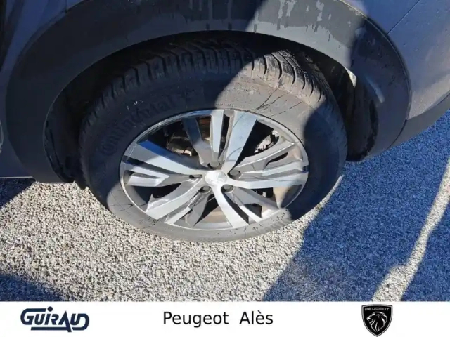 Peugeot 3008 puretech 130ch s&amp;s bvm6 — photo 11