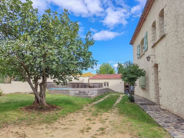 Maison 10 pièces 238 m²