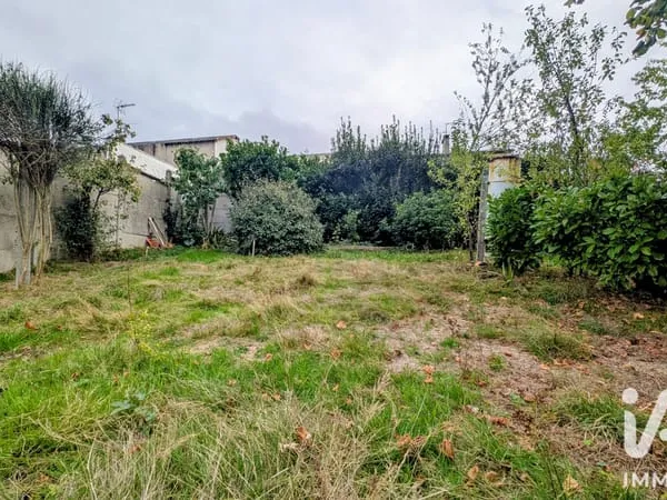 Terrain 452 m²