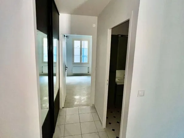 40 m² traversant au calme - Bord de l'Eure