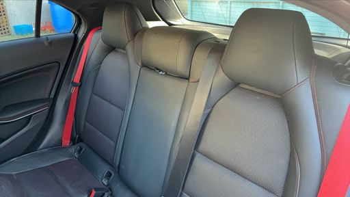 Mercedes Classe A 250 211 7G-DCT - Sport – 2014 – 130945 km – Essence – Boîte Automatique — photo 33