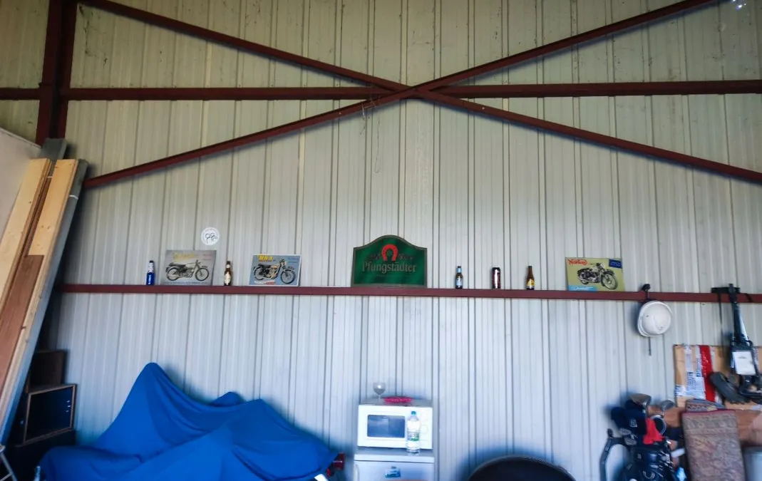 Photo 1