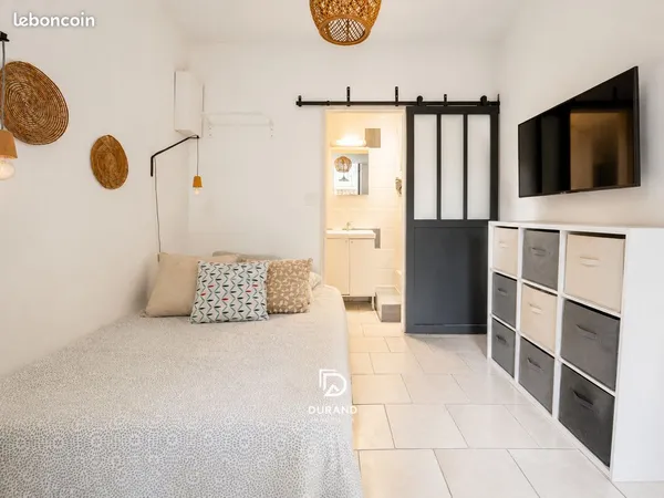 Studio 1 pièce 17 m²