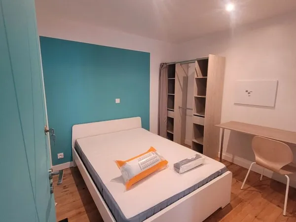 Chambre disponible-colocation étudiante