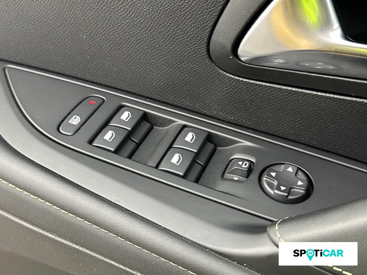 Peugeot 208 1.2 puretech 130ch s&s gt eat8 — photo 19