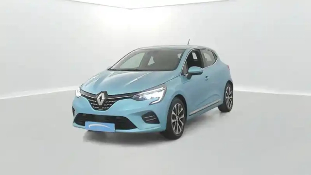 Renault Clio e-tech 140 - 21n — photo 40