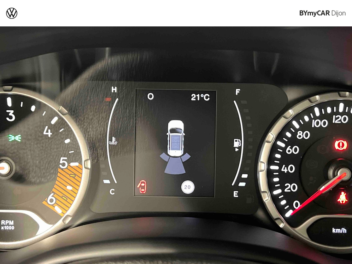 Jeep Renegade 1.6 l MultiJet 120 ch BVM6 — photo 20