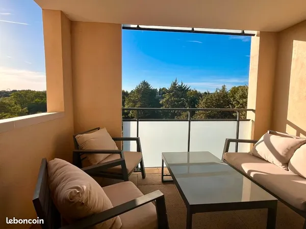 Location appartement T2 +box