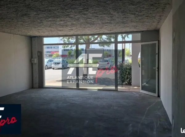 LOCAL COMMERCIAL 50 m² TRIGNAC