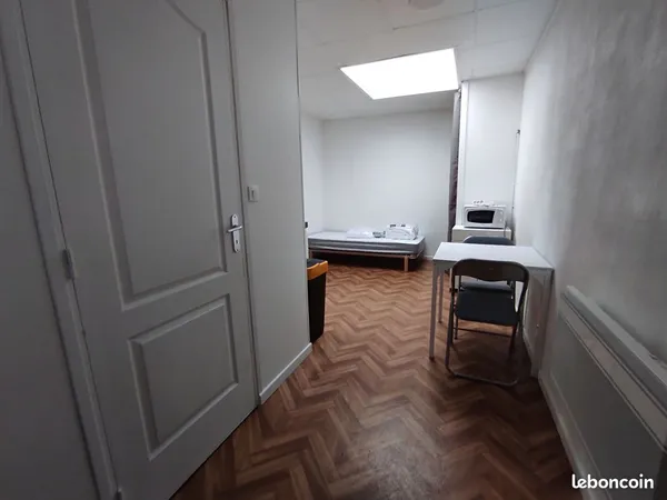 Studio 1 pièce 16 m²