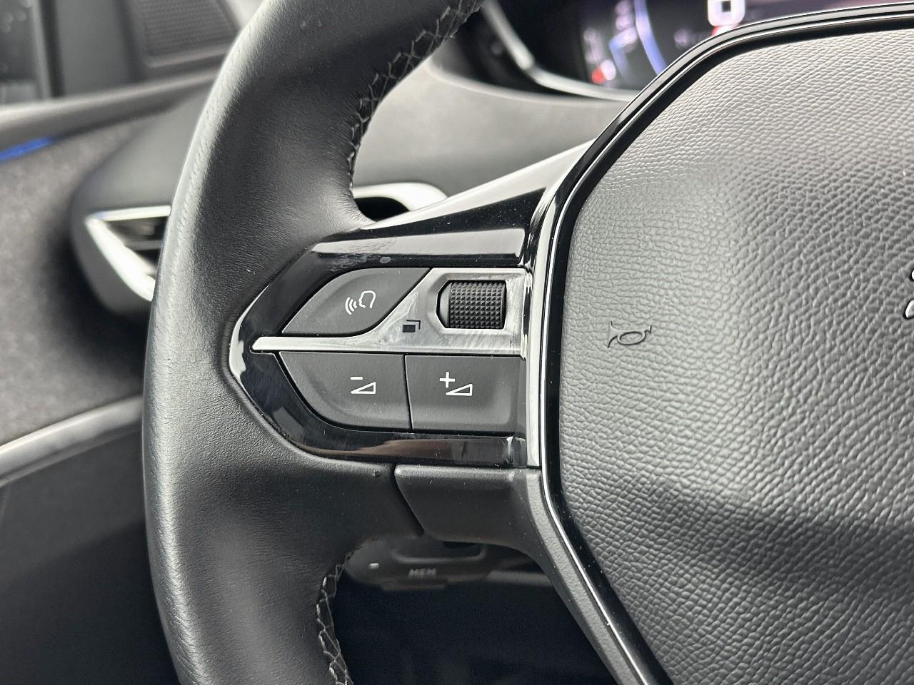 Peugeot 3008 puretech 130ch s&s bvm6 allure pack — photo 18