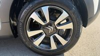 Citroen C3 1.2 PureTech 83ch S&S Shine — photo 11