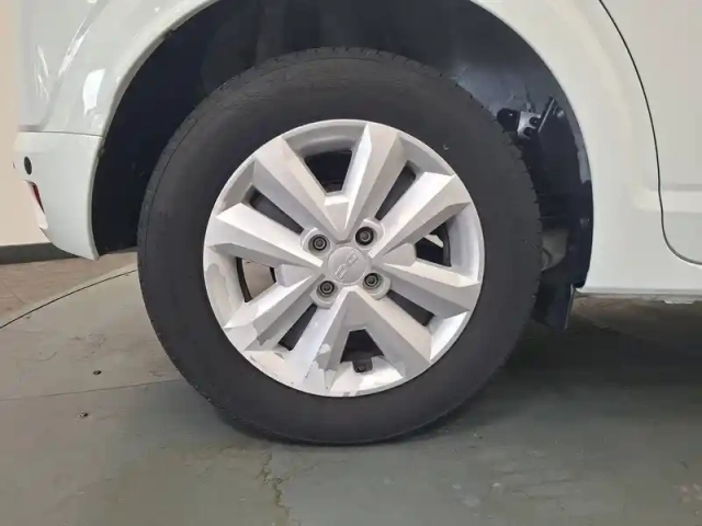 Dacia Sandero eco-g 100 — photo 15