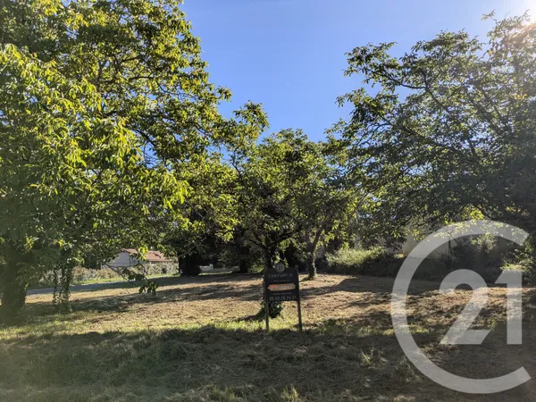 Terrain 1100 m²
