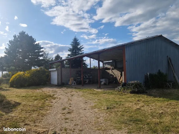 Local d’activité et entrepôt Location Valréas 1p 300m² 400€