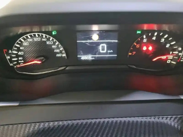 Peugeot 208 puretech 100 s&amp;s bvm6 — photo 70