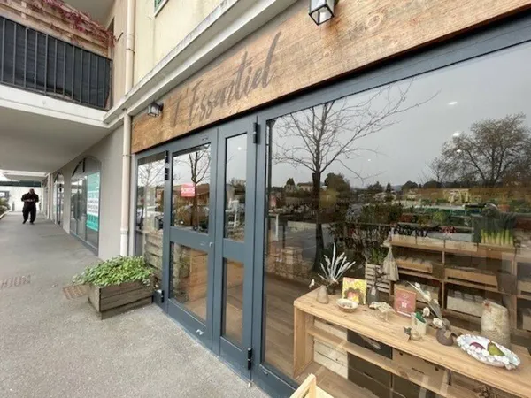 Boutique 1 pièce 90 m²