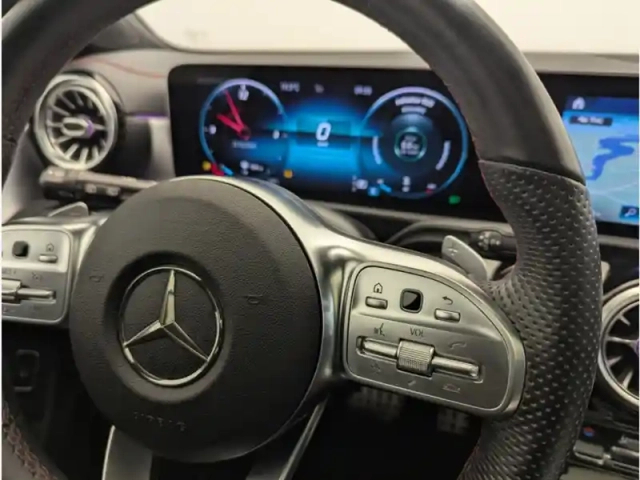 Mercedes Cla 180 d amg line sse sb/1 — photo 19