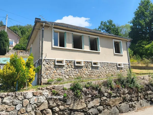 Maison à rénover avec vue sur les orgues