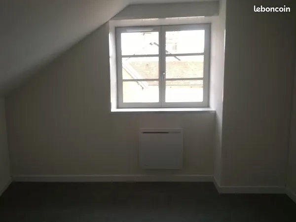 Loue joli apartement 4 pieces