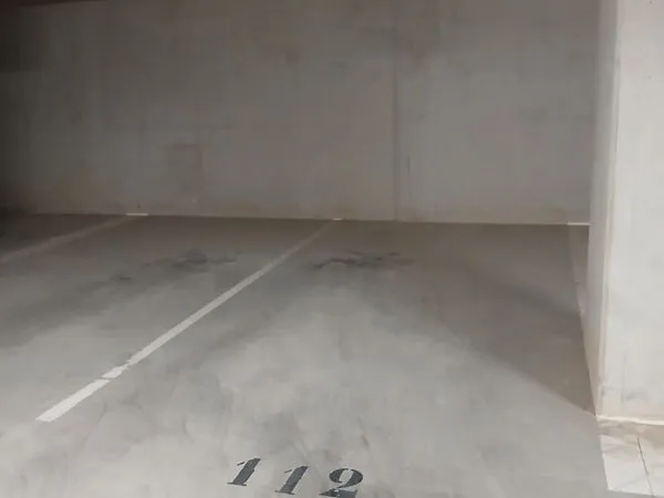 Parking sous-sol dans une résidence sécurisée