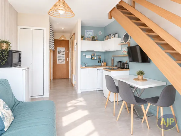 LE POULIGUEN-BATZ SUR MER charmant pied-a-terre- PISCINE & TENNIS