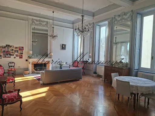 Appartement 5 pièces 128 m²