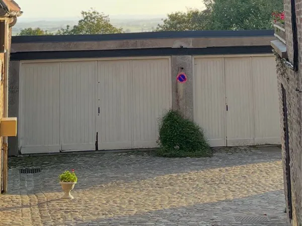 Garage sur terrain à bâtir - Cassel - belle vue- centre ville