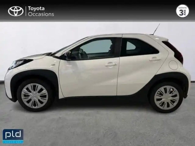 Toyota Aygo x 1.0 vvt-i 72ch dynamic my23 — photo 4