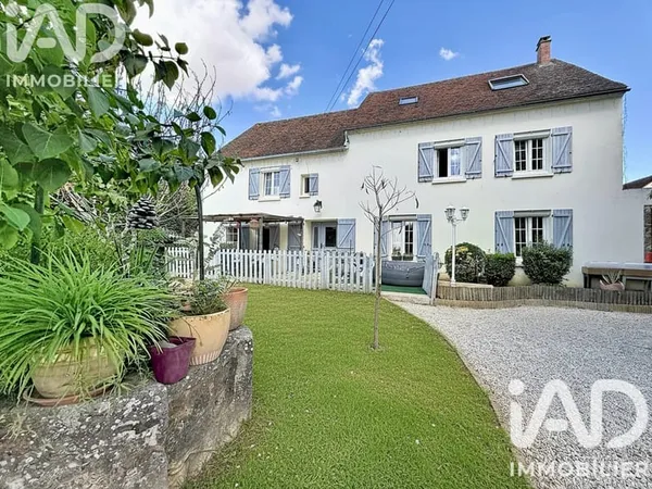 Maison 6 pièces 217 m²